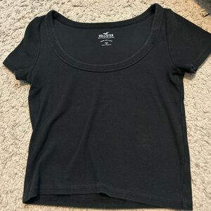 Hollister Women's Black Ribbed Scoop Neck Short Sleeve Top